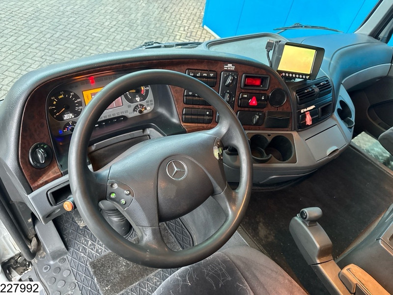 Mercedes-Benz Actros 2532 6x2, EURO 5, 23600 Liter, 5 Comp, LAG - Kamion cisterna: slika 5 Mercedes-Benz Actros 2532 6x2, EURO 5, 23600 Liter, 5 Comp, LAG - Kamion cisterna: slika 5