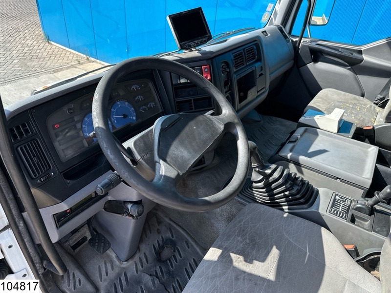 Renault Premium 270 Euro 3, Fuel, Manual, 13500 Liter, 4 Comp - Kamion cisterna: slika 5 Renault Premium 270 Euro 3, Fuel, Manual, 13500 Liter, 4 Comp - Kamion cisterna: slika 5