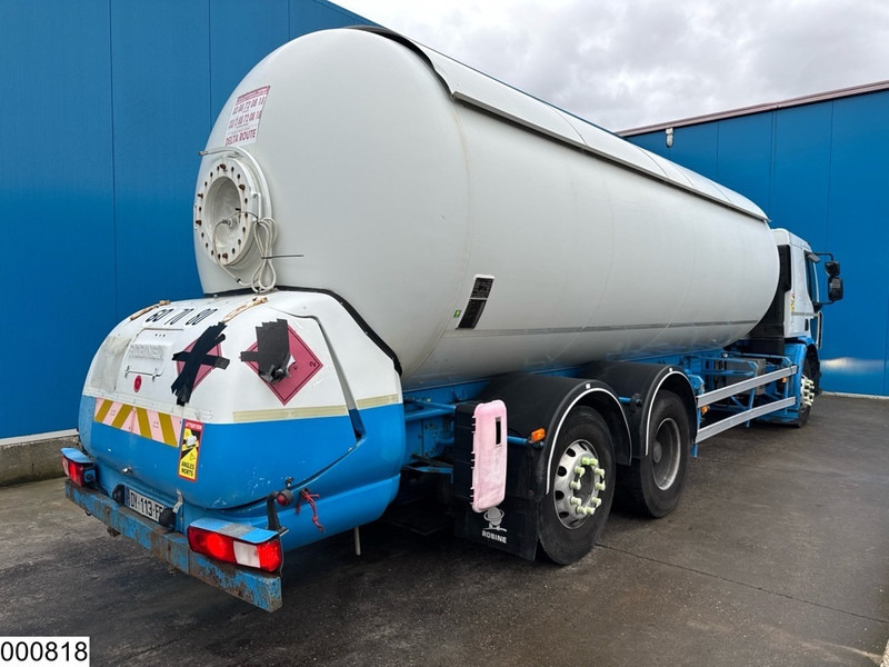 Renault Premium 320 Dxi 6x2, 28752 Liter, LPG GPL, Gastank, Retarder - Kamion cisterna: slika 2 Renault Premium 320 Dxi 6x2, 28752 Liter, LPG GPL, Gastank, Retarder - Kamion cisterna: slika 2
