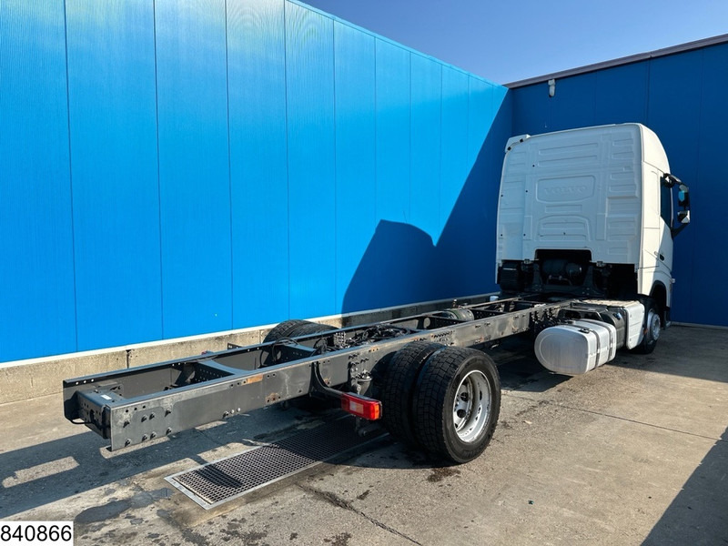 Volvo FH 420 EURO 6, Standairco - Kamion sa golom šasijom i zatvorenom kabinom: slika 2 Volvo FH 420 EURO 6, Standairco - Kamion sa golom šasijom i zatvorenom kabinom: slika 2