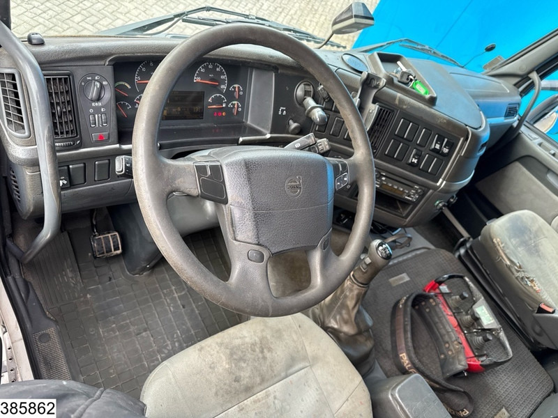 Volvo FH12 380 6X4, EURO 3, Steel suspension, Palfinger - Kamion sa tovarnim sandukom, Kamion sa dizalicom: slika 5 Volvo FH12 380 6X4, EURO 3, Steel suspension, Palfinger - Kamion sa tovarnim sandukom, Kamion sa dizalicom: slika 5