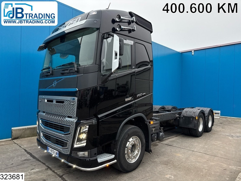 Volvo FH16 750 6X4, EURO 6D, Retarder, PTO - Kamion sa golom šasijom i zatvorenom kabinom: slika 1 Volvo FH16 750 6X4, EURO 6D, Retarder, PTO - Kamion sa golom šasijom i zatvorenom kabinom: slika 1