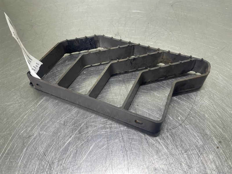 Ahlmann AS900-23119552-Stair panel/Trittstufen/Traptreden - Ram/ Šasija za Građevinska mašina: slika 3 Ahlmann AS900-23119552-Stair panel/Trittstufen/Traptreden - Ram/ Šasija za Građevinska mašina: slika 3