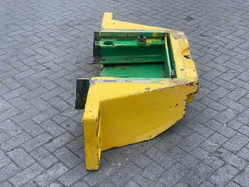 Ahlmann AZ10 - Counterweight/Heckgewicht/Contragewicht - Ram/ Šasija za Građevinska mašina: slika 3 Ahlmann AZ10 - Counterweight/Heckgewicht/Contragewicht - Ram/ Šasija za Građevinska mašina: slika 3