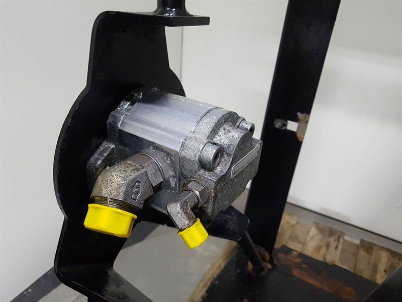 Hidraulika za Građevinska mašina Case 621D-84528083-Tank/Behälter/Reservoir: slika 8