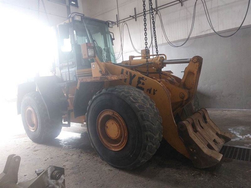 Utovarivač točkaš Case 821C - (For parts): slika 11