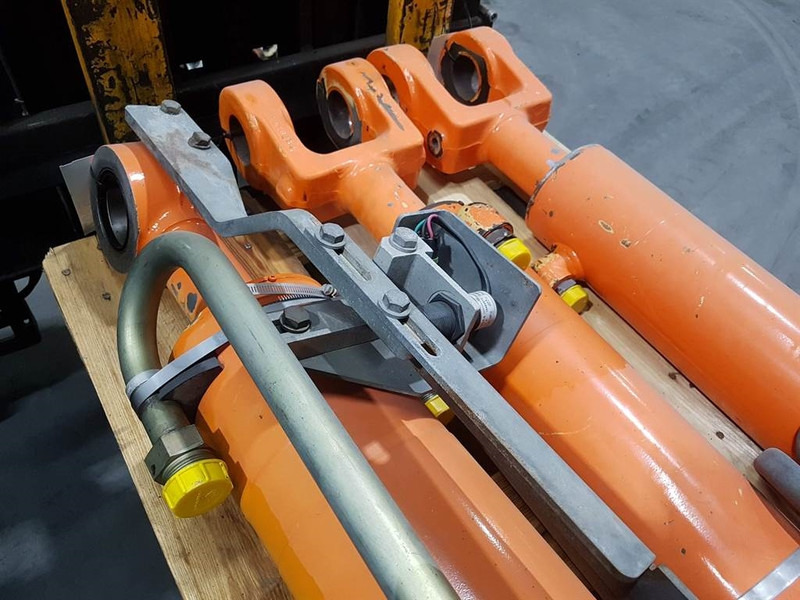 FIAT-HITACHI W 170 - Lifting cylinder/Hubzylinder/Hefcilinder - Hidraulika: slika 3 FIAT-HITACHI W 170 - Lifting cylinder/Hubzylinder/Hefcilinder - Hidraulika: slika 3