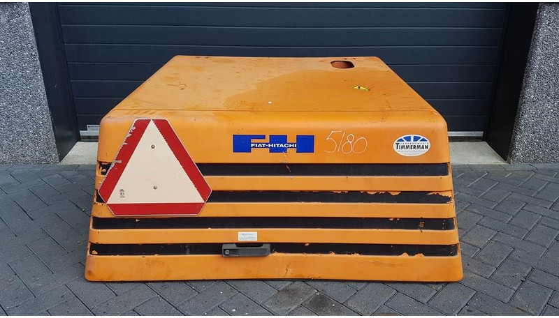 FIAT-HITACHI W 70 H - Engine hood/Motorhaube/Motorkap - Ram/ Šasija: slika 2 FIAT-HITACHI W 70 H - Engine hood/Motorhaube/Motorkap - Ram/ Šasija: slika 2