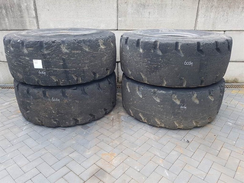 Goodyear 23.5-25 - Tyre/Reifen/Band - Guma za Građevinska mašina: slika 1 Goodyear 23.5-25 - Tyre/Reifen/Band - Guma za Građevinska mašina: slika 1