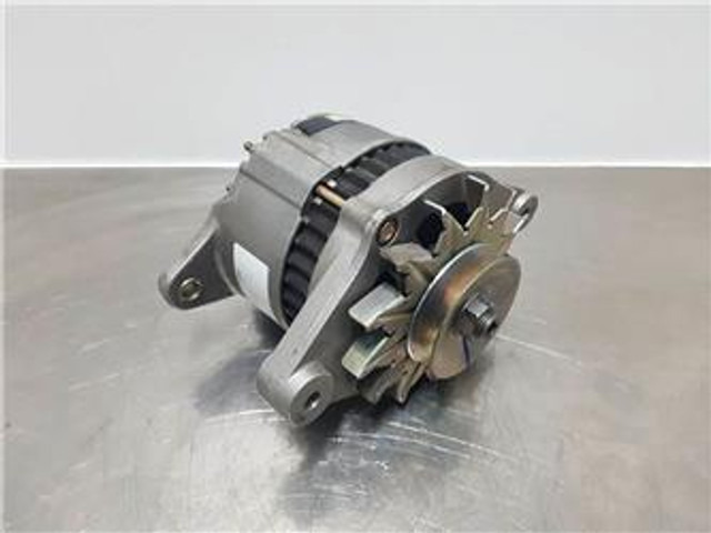 Hitachi 14V 55A-Alternator/Lichtmaschine/Dynamo - Motor za Građevinska mašina: slika 1 Hitachi 14V 55A-Alternator/Lichtmaschine/Dynamo - Motor za Građevinska mašina: slika 1