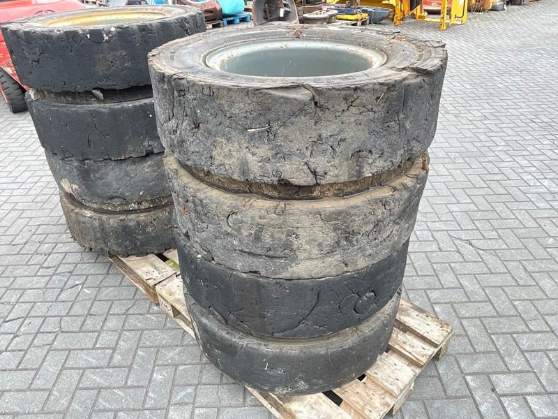 Liebherr 10.00-20 - Tire/Reifen/Band - Gume i felne za Građevinska mašina: slika 3 Liebherr 10.00-20 - Tire/Reifen/Band - Gume i felne za Građevinska mašina: slika 3