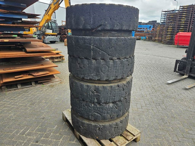Liebherr 10.00-20 - Tire/Reifen/Band - Gume i felne za Građevinska mašina: slika 3 Liebherr 10.00-20 - Tire/Reifen/Band - Gume i felne za Građevinska mašina: slika 3