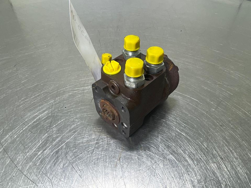 MAGNI RTH5.30-Danfoss OSPF200LS-Steering unit/Orbitrol - Hidraulika za Građevinska mašina: slika 1 MAGNI RTH5.30-Danfoss OSPF200LS-Steering unit/Orbitrol - Hidraulika za Građevinska mašina: slika 1