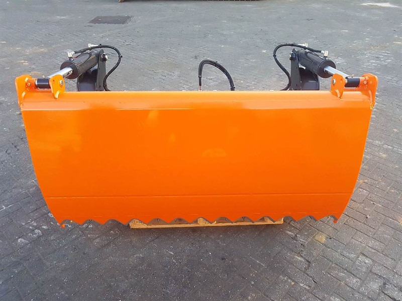 MAMMUT SC195M - Silage cutter/Silageschneider/Kuilhapper - Oprema za silose: slika 2 MAMMUT SC195M - Silage cutter/Silageschneider/Kuilhapper - Oprema za silose: slika 2