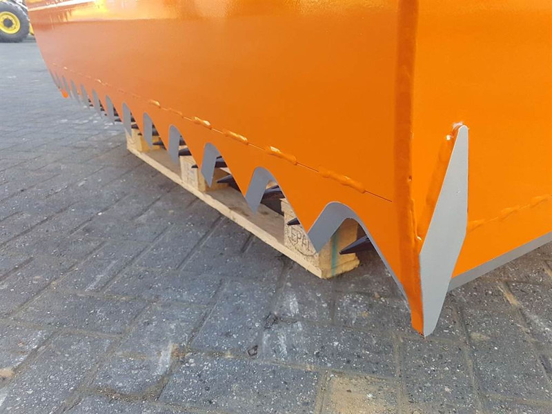 MAMMUT SC195M - Silage cutter/Silageschneider/Kuilhapper - Oprema za silose: slika 5 MAMMUT SC195M - Silage cutter/Silageschneider/Kuilhapper - Oprema za silose: slika 5