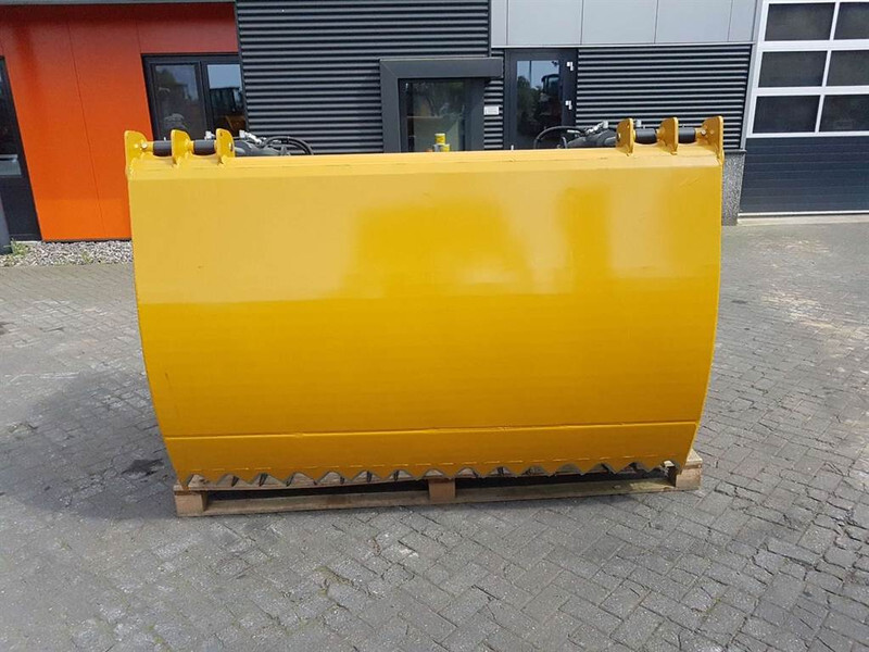MAMMUT SC220XL - Silage cutter/Silageschneider/Kuilhapper - Oprema za silose: slika 2 MAMMUT SC220XL - Silage cutter/Silageschneider/Kuilhapper - Oprema za silose: slika 2