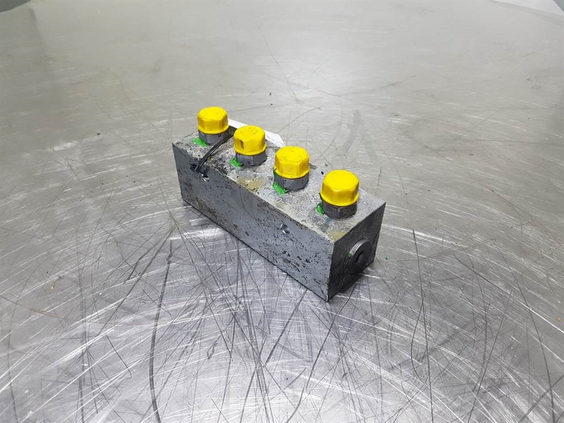 Sennebogen 818E-SC13-SE-02-15-Manifold - Hidraulika za Građevinska mašina: slika 2 Sennebogen 818E-SC13-SE-02-15-Manifold - Hidraulika za Građevinska mašina: slika 2