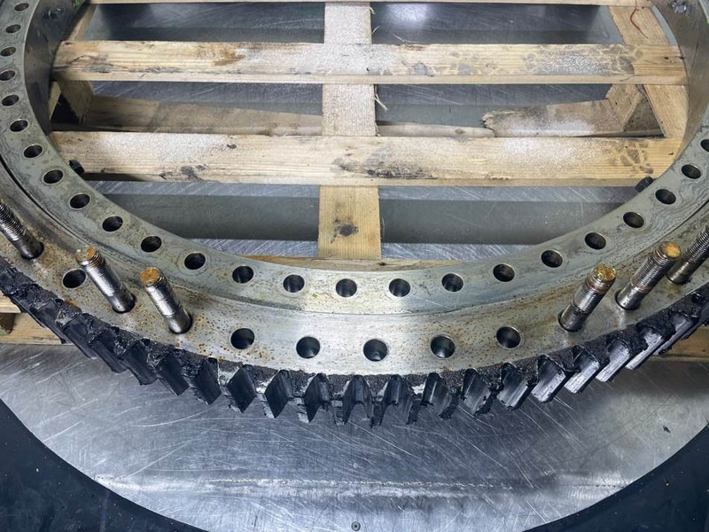 Sennebogen 835E-127775-Slewing ring/Drehkranz/Draaikrans - Ram/ Šasija za Građevinska mašina: slika 4 Sennebogen 835E-127775-Slewing ring/Drehkranz/Draaikrans - Ram/ Šasija za Građevinska mašina: slika 4