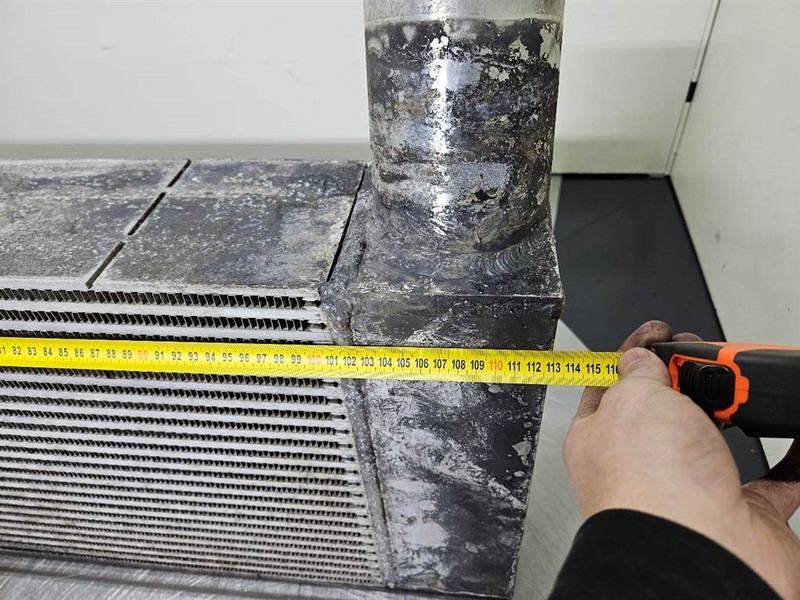 Sennebogen 835E - Intercooler/Ladeluftkühler/Luchtkoeler - Motor za Građevinska mašina: slika 4 Sennebogen 835E - Intercooler/Ladeluftkühler/Luchtkoeler - Motor za Građevinska mašina: slika 4