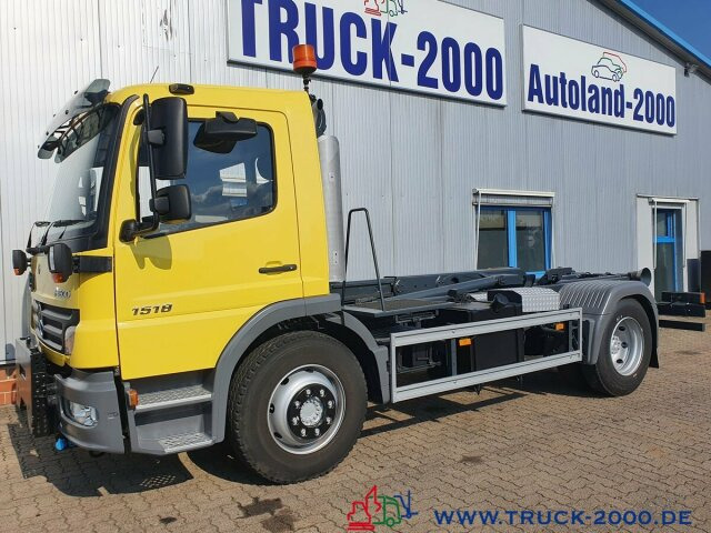 Mercedes-Benz 1518 Winterdienst - Streuer - Kehrmaschine 1.Hd - Autočistilica: slika 5 Mercedes-Benz 1518 Winterdienst - Streuer - Kehrmaschine 1.Hd - Autočistilica: slika 5
