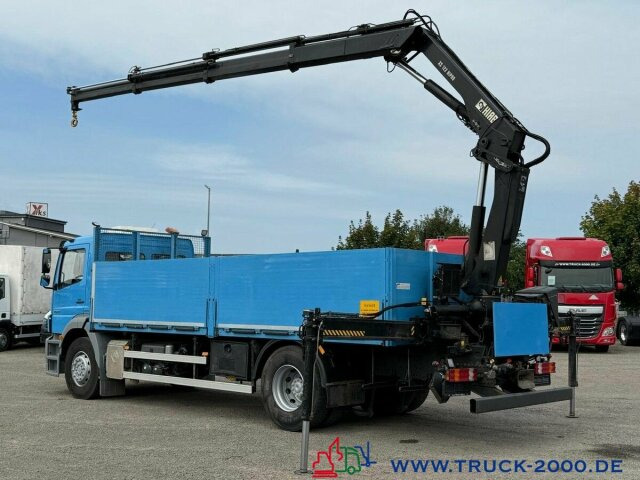 Mercedes-Benz Axor 1833 Hiab 122 ES-3 10m=1,2t. faltbar remote - Kamion sa tovarnim sandukom, Kamion sa dizalicom: slika 2 Mercedes-Benz Axor 1833 Hiab 122 ES-3 10m=1,2t. faltbar remote - Kamion sa tovarnim sandukom, Kamion sa dizalicom: slika 2