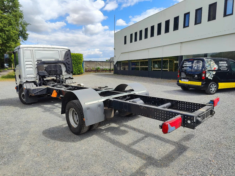 MAN TGL 12.250 Chassis cabine Euro6 - Kamion sa golom šasijom i zatvorenom kabinom: slika 5 MAN TGL 12.250 Chassis cabine Euro6 - Kamion sa golom šasijom i zatvorenom kabinom: slika 5