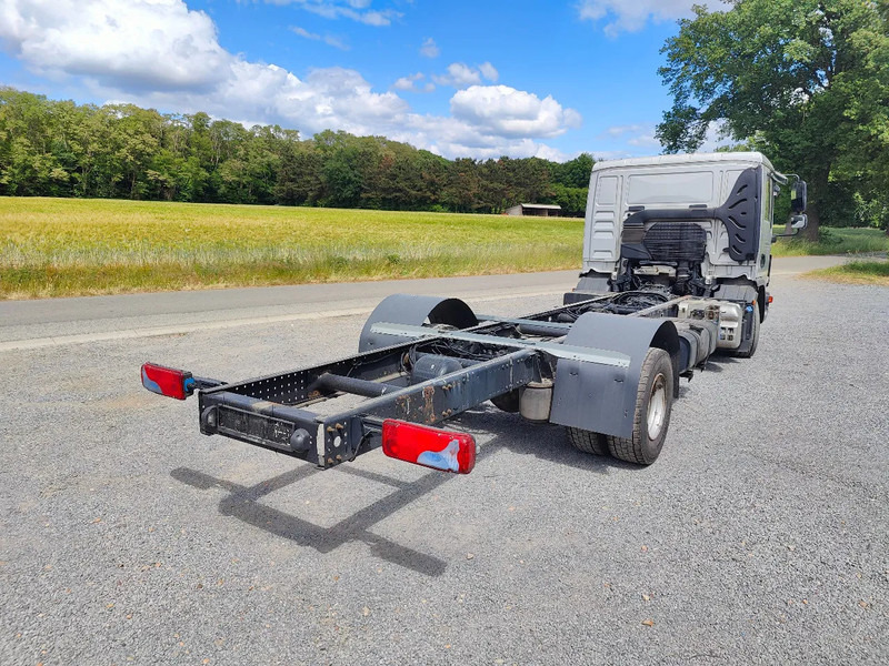 MAN TGL 12.250 Chassis cabine Euro6 - Kamion sa golom šasijom i zatvorenom kabinom: slika 3 MAN TGL 12.250 Chassis cabine Euro6 - Kamion sa golom šasijom i zatvorenom kabinom: slika 3