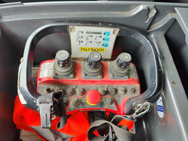 MAN TGL 12.250 City-Abroller Container + Palfinger PK5001 Remote - Kamion sa hidrauličnom kukom, Kamion sa dizalicom: slika 5 MAN TGL 12.250 City-Abroller Container + Palfinger PK5001 Remote - Kamion sa hidrauličnom kukom, Kamion sa dizalicom: slika 5