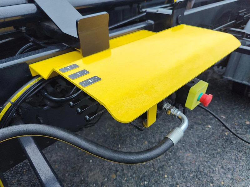 MAN TGL 12.250 with NEW Containersystem / Hooklift JIMECA - Kamion sa hidrauličnom kukom: slika 5 MAN TGL 12.250 with NEW Containersystem / Hooklift JIMECA - Kamion sa hidrauličnom kukom: slika 5