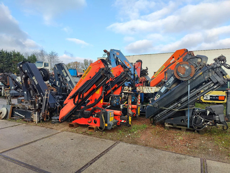 Palfinger Autolaadkranen / vrachtwagenkranen / kranen Cranes Palfinger / HIAB / Fassi / Effer - Autodizalica: slika 1 Palfinger Autolaadkranen / vrachtwagenkranen / kranen Cranes Palfinger / HIAB / Fassi / Effer - Autodizalica: slika 1