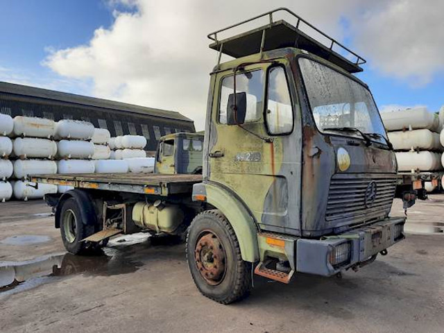 Mercedes-Benz 1213 - Kamion sa tovarnim sandukom: slika 2 Mercedes-Benz 1213 - Kamion sa tovarnim sandukom: slika 2