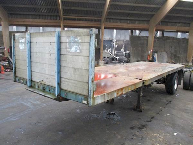 RAAF R016 - Poluprikolica za prevoz kontejnera/ Poluprikolica sa promenjivim sandukom: slika 1 RAAF R016 - Poluprikolica za prevoz kontejnera/ Poluprikolica sa promenjivim sandukom: slika 1