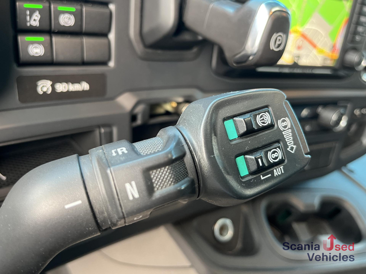 SCANIA P 320 B6x2*4NB RETARDER FULL AIR 8T 7.2x2.5x2.35M - Kamion sa zatvorenim sandukom: slika 5 SCANIA P 320 B6x2*4NB RETARDER FULL AIR 8T 7.2x2.5x2.35M - Kamion sa zatvorenim sandukom: slika 5