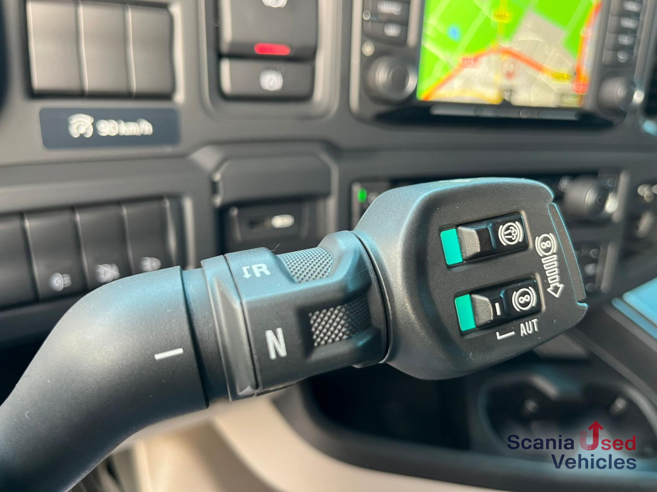 Tegljač SCANIA R 450 A4x2NA RETARDER LED NAVI PTO: slika 6 Tegljač SCANIA R 450 A4x2NA RETARDER LED NAVI PTO: slika 6