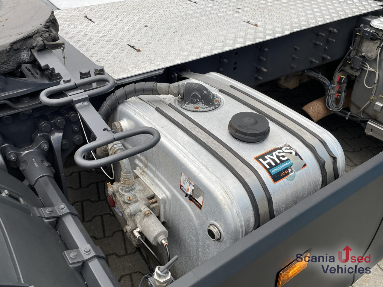 SCANIA R 450 A4x2NB DIFF-L RETARDER FULL AIR 8T HYDRO - Tegljač: slika 2 SCANIA R 450 A4x2NB DIFF-L RETARDER FULL AIR 8T HYDRO - Tegljač: slika 2