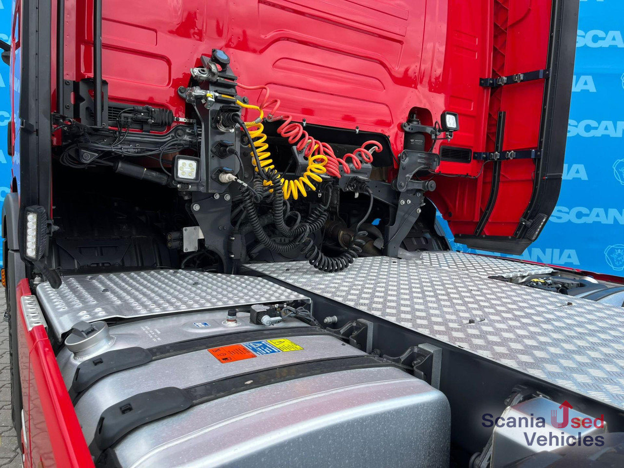 SCANIA R 450 A6x2/4NA RETARDER PTO LED NAVI - Tegljač: slika 2 SCANIA R 450 A6x2/4NA RETARDER PTO LED NAVI - Tegljač: slika 2