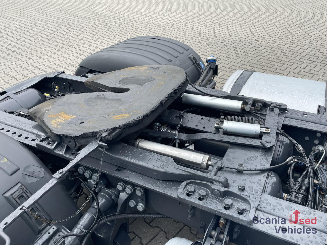 SCANIA R 460 A4x2EB RETARDER P-AIRCO MEGA VECTO 3 - Tegljač: slika 3 SCANIA R 460 A4x2EB RETARDER P-AIRCO MEGA VECTO 3 - Tegljač: slika 3
