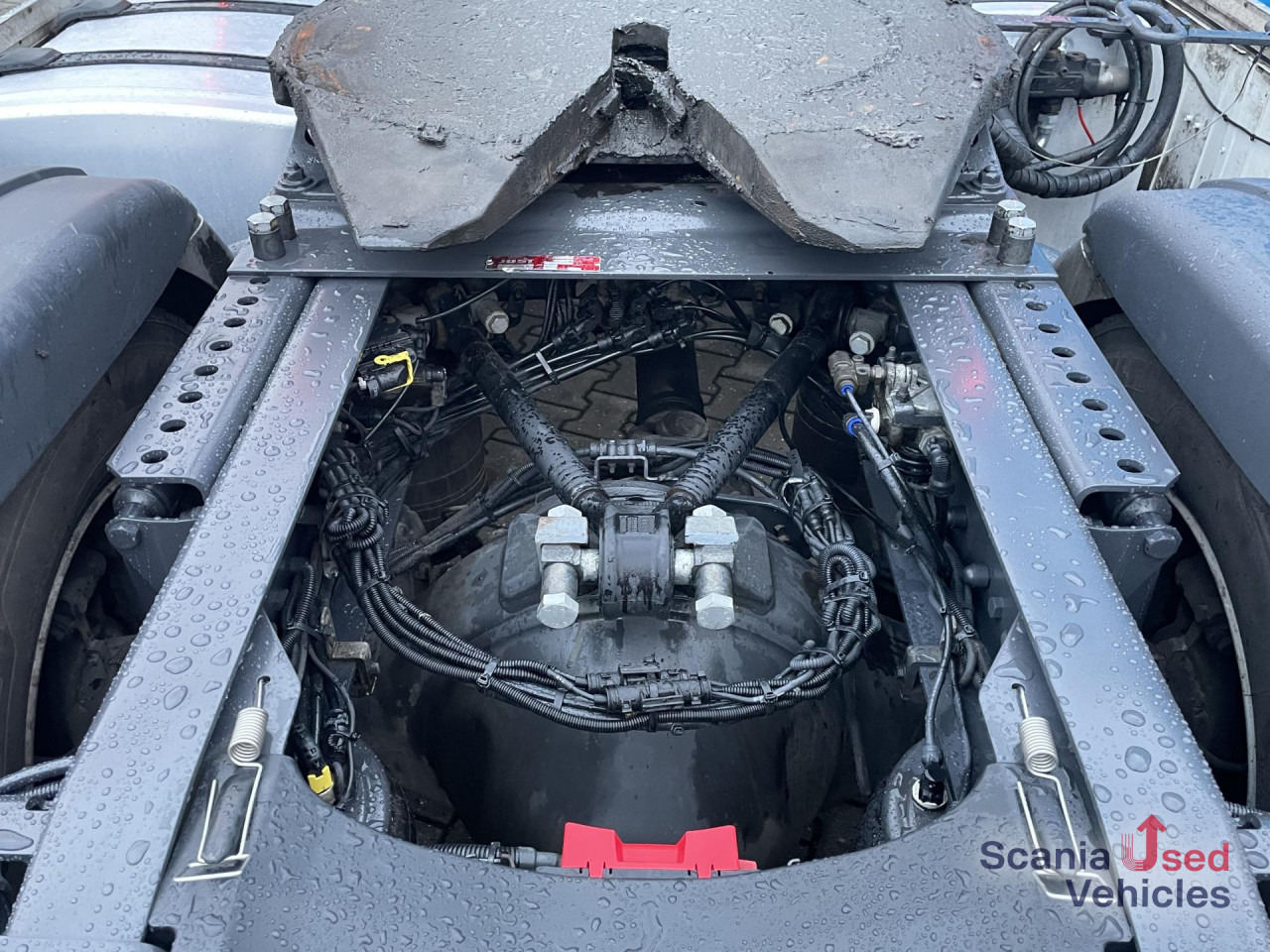 SCANIA R 500 A4x2NB RETARDER FULL AIR P-AIRCO HYDRO 9T - Tegljač: slika 3 SCANIA R 500 A4x2NB RETARDER FULL AIR P-AIRCO HYDRO 9T - Tegljač: slika 3