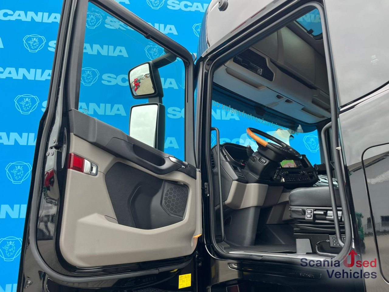 SCANIA S 500 A4x2NB RETARDER DIFF-L PTOv FULL AIR VECTO3 - Tegljač: slika 2 SCANIA S 500 A4x2NB RETARDER DIFF-L PTOv FULL AIR VECTO3 - Tegljač: slika 2