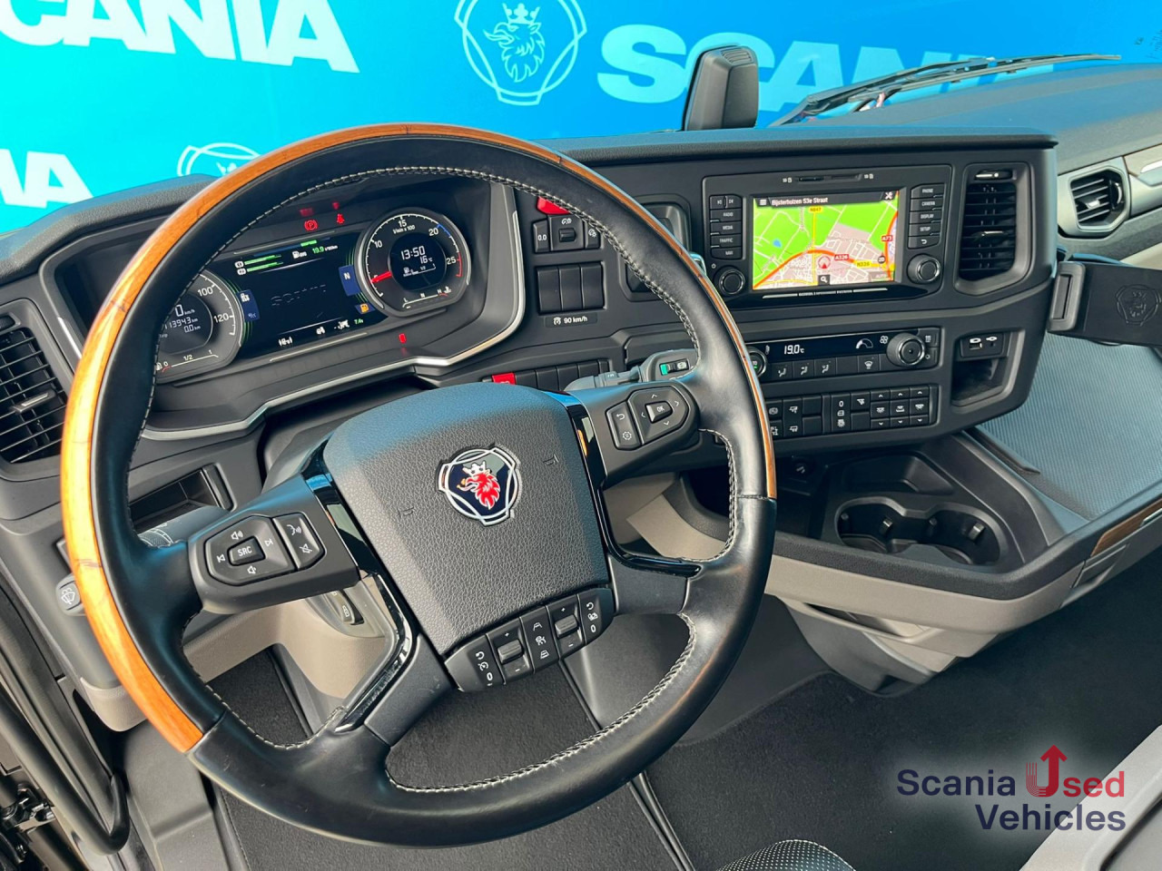 SCANIA S 500 A4x2NB RETARDER DIFF-L PTOv FULL AIR VECTO3 - Tegljač: slika 5 SCANIA S 500 A4x2NB RETARDER DIFF-L PTOv FULL AIR VECTO3 - Tegljač: slika 5