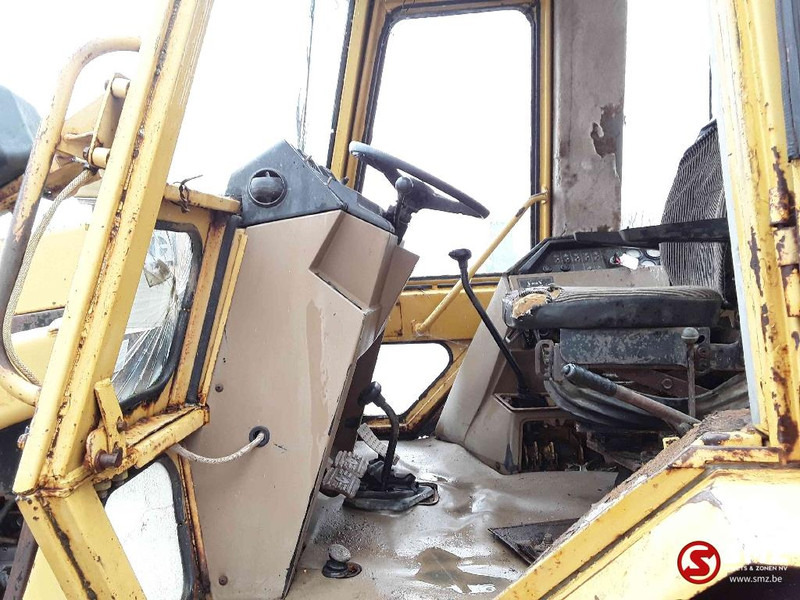 Bager utovarivač Caterpillar 428: slika 6