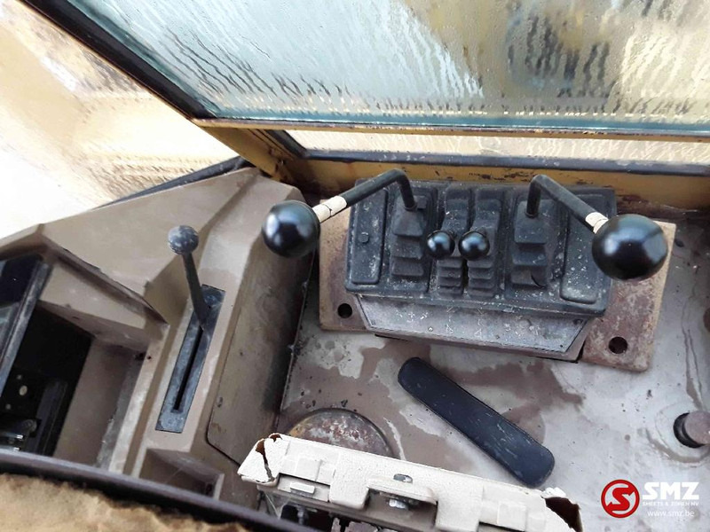 Bager utovarivač Caterpillar 428: slika 9 Bager utovarivač Caterpillar 428: slika 9