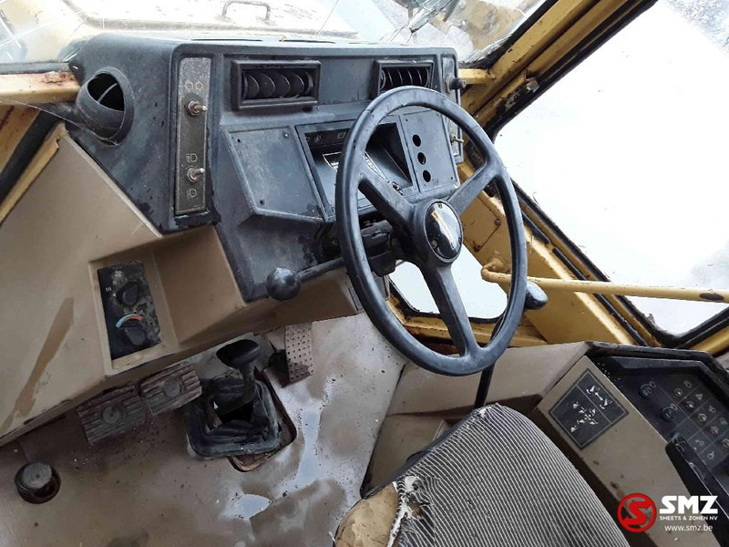 Bager utovarivač Caterpillar 428: slika 8