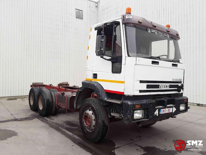 Iveco Eurotrakker 260.34 6x4 manual pump! - Kamion sa golom šasijom i zatvorenom kabinom: slika 1 Iveco Eurotrakker 260.34 6x4 manual pump! - Kamion sa golom šasijom i zatvorenom kabinom: slika 1