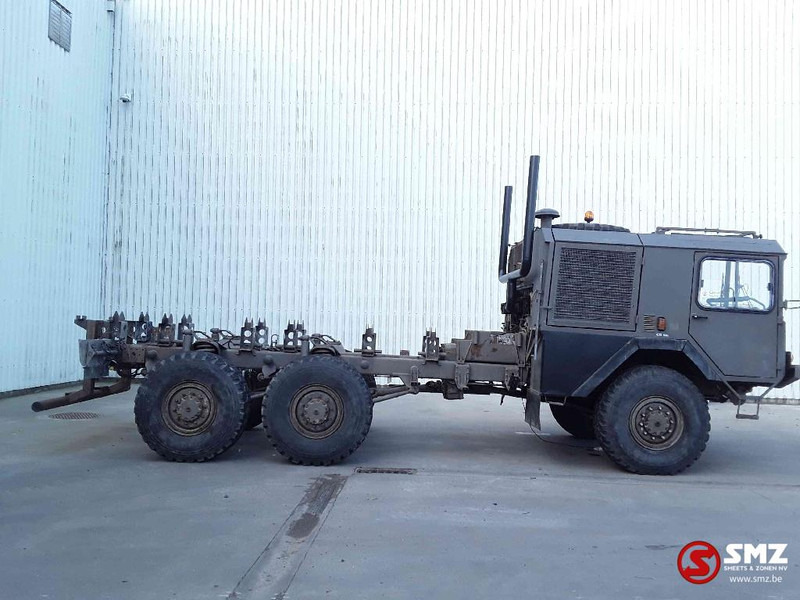 MAN KAT 6x6 72000 km - Kamion sa golom šasijom i zatvorenom kabinom: slika 4 MAN KAT 6x6 72000 km - Kamion sa golom šasijom i zatvorenom kabinom: slika 4