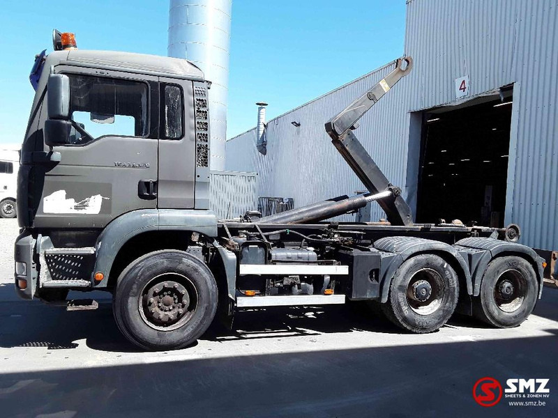 MAN TGA 33.360 manual pump - Kamion za prevoz kontejnera/ Kamion sa promenjivim sandukom: slika 5 MAN TGA 33.360 manual pump - Kamion za prevoz kontejnera/ Kamion sa promenjivim sandukom: slika 5