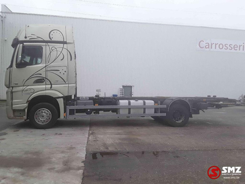 Mercedes-Benz Actros 1851 motor KO broken casse - Kamion za prevoz kontejnera/ Kamion sa promenjivim sandukom: slika 5 Mercedes-Benz Actros 1851 motor KO broken casse - Kamion za prevoz kontejnera/ Kamion sa promenjivim sandukom: slika 5
