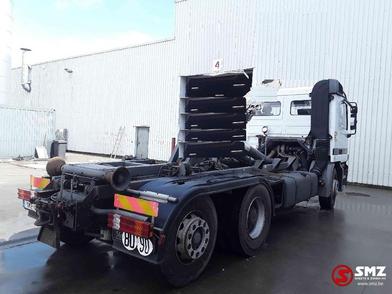 Kamion sa golom šasijom i zatvorenom kabinom Mercedes-Benz Actros 2531 francais: slika 10 Kamion sa golom šasijom i zatvorenom kabinom Mercedes-Benz Actros 2531 francais: slika 10