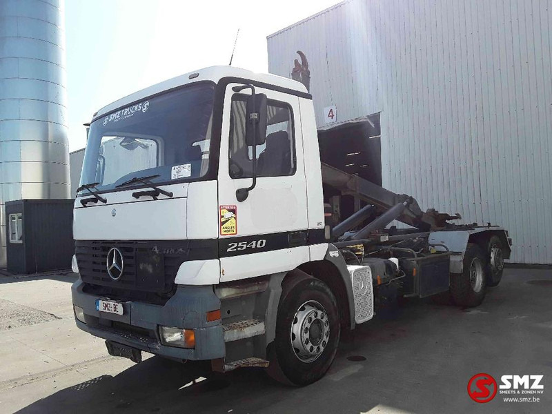 Mercedes-Benz Actros 2540 6x2 francais - Kamion za prevoz kontejnera/ Kamion sa promenjivim sandukom: slika 3 Mercedes-Benz Actros 2540 6x2 francais - Kamion za prevoz kontejnera/ Kamion sa promenjivim sandukom: slika 3