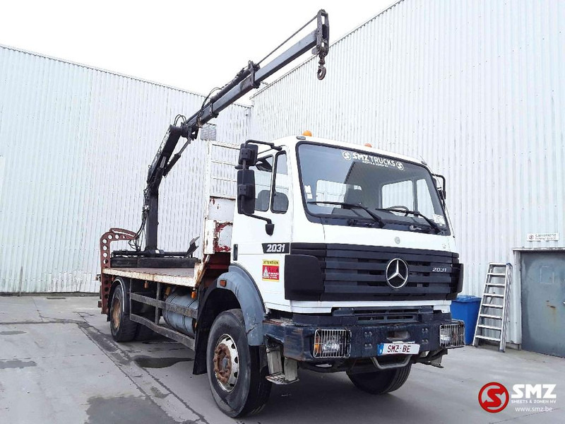 Mercedes-Benz SK 1831 hiab 090 lames - Kamion sa tovarnim sandukom, Kamion sa dizalicom: slika 1 Mercedes-Benz SK 1831 hiab 090 lames - Kamion sa tovarnim sandukom, Kamion sa dizalicom: slika 1